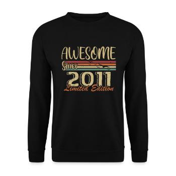 Les légendes sont nées en 2011 Vintage 2011 - Sweat-shirt Unisexe - noir - Devant - Alina (178cm) & Michal (187cm)
