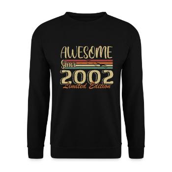 The legends were born in 2002 Vintage 2002 - Unisex Sweatshirt - black - Front - Alina (178cm) & Michal (187cm)