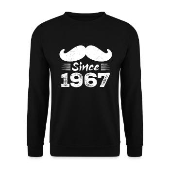 Geschenk zum 57. Geburtstag - Vintage 1967 Schnurrbart - Unisex Pullover - Schwarz - Vorne - Alina (178cm) & Michal (187cm)