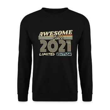Vintage 2021 Retro - 2021 Birthday Gift - Unisex Sweatshirt - black - Front - Alina (178cm) & Michal (187cm)