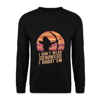 I Don't Wear Bows I Shoot Them Bogenschütze - Unisex Pullover - Schwarz - Vorne - Alina (178cm) & Michal (187cm)