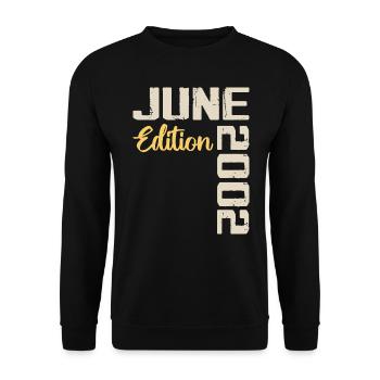 Né(e) en Juin 2002 Cadeau Juin 2002 Anniversaire - Sweat-shirt Unisexe - noir - Devant - Alina (178cm) & Michal (187cm)