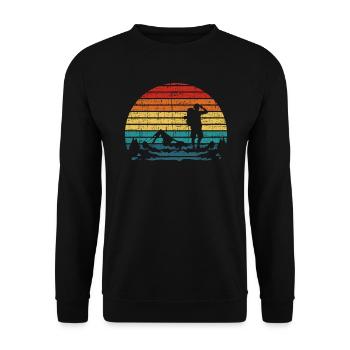Retro Wandern Wanderer Trek Outdoor Bergklettern - Unisex Pullover - Schwarz - Vorne - Alina (178cm) & Michal (187cm)
