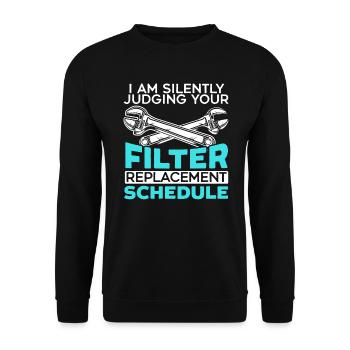 Stilles Beurteilen des Zeitplans für den Filteraustausch - Unisex Pullover - Schwarz - Vorne - Alina (178cm) & Michal (187cm)