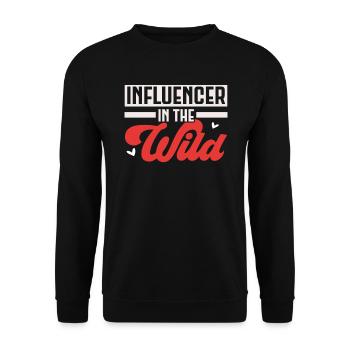 Influencer In The Wild Content Creator Vlogger - Unisex Pullover - Schwarz - Vorne - Alina (178cm) & Michal (187cm)