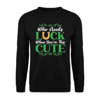 Wer braucht Glück, wenn du so süß irisch bist - Unisex Pullover - Schwarz - Vorne - Alina (178cm) & Michal (187cm)