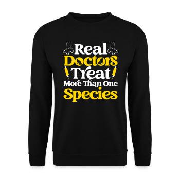 Les vrais médecins traitent plus d’une espèce vétérinaire - Sweat-shirt Unisexe - noir - Devant - Alina (178cm) & Michal (187cm)