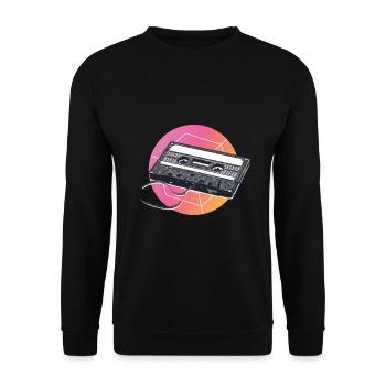 80s Vintage Cassette - Unisex Pullover - Schwarz - Vorne - Alina (178cm) & Michal (187cm)