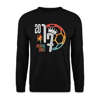 6. Geburtstag Fußballer 6 Jahre Jahrgang 2017 - Unisex Pullover - Schwarz - Vorne - Alina (178cm) & Michal (187cm)