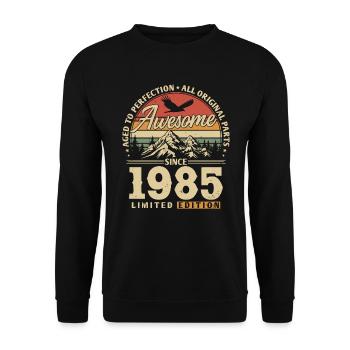 Great since 1985 - Unisex Sweatshirt - black - Front - Alina (178cm) & Michal (187cm)