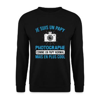 Papy photographe cadeau métier photographie humour - Sweat-shirt Unisexe - noir - Devant - Alina (178cm) & Michal (187cm)