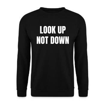 Schauen Sie nach oben, nicht nach unten - Unisex Pullover - Schwarz - Vorne - Alina (178cm) & Michal (187cm)