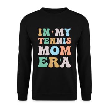 In My Tennis Mom Era Groovy Retro - Unisex Sweatshirt - black - Front - Alina (178cm) & Michal (187cm)