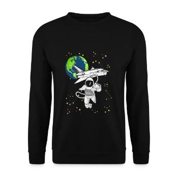 Astronaut with space shuttle in space - Unisex Sweatshirt - black - Front - Alina (178cm) & Michal (187cm)