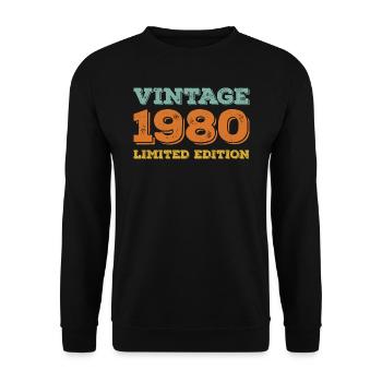 Vintage 1980 Limited Edition Retro Birthday Gift - Unisex Sweatshirt - black - Front - Alina (178cm) & Michal (187cm)