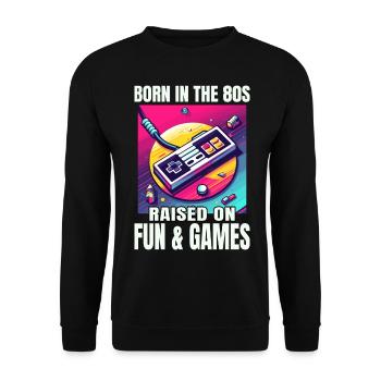 Retro-Videospiel-Controller-Kunst der 80er Jahre: Ein Nostalgiker - Unisex Pullover - Schwarz - Vorne - Alina (178cm) & Michal (187cm)