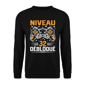 Niveau 32 débloqué / Anniversaire 32 ans gamer - Sweat-shirt Unisexe - noir - Devant - Alina (178cm) & Michal (187cm)