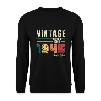 Jahrgang 1945, Jahrgang 1945 Geburtstagsgeschenk - Unisex Pullover - Schwarz - Vorne - Alina (178cm) & Michal (187cm)