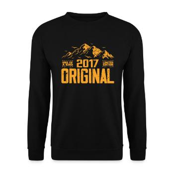 Vintage 2017 Birthday Gift - Retro 2017 - Unisex Sweatshirt - black - Front - Alina (178cm) & Michal (187cm)