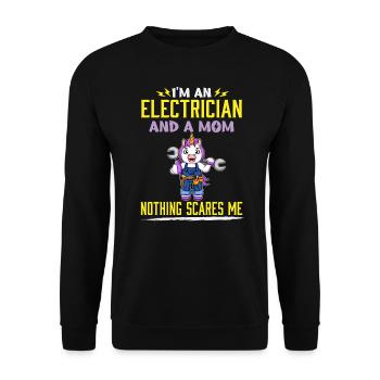 I'm An Electrician And A Mom Nothing Scares Me - Unisex Pullover - Schwarz - Vorne - Alina (178cm) & Michal (187cm)