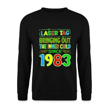 Laser Tag Bringing Out The Inner Child Years Old - Unisex Pullover - Schwarz - Vorne - Alina (178cm) & Michal (187cm)