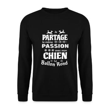 Je partage la même passion avec mon chien le foot - Sweat-shirt Unisexe - noir - Devant - Alina (178cm) & Michal (187cm)