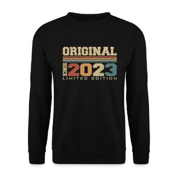 Original 2023 Retro 1st Anniversary Gift 2023 - Unisex Sweatshirt - black - Front - Alina (178cm) & Michal (187cm)