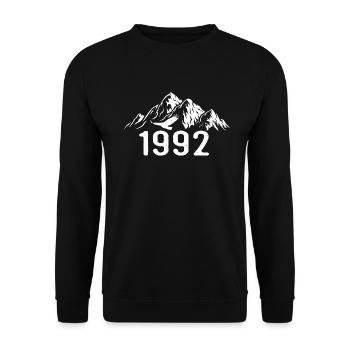 Jahrgang 1992 Geburtstag - 1992 Retro Geschenkidee - Unisex Pullover - Schwarz - Vorne - Alina (178cm) & Michal (187cm)