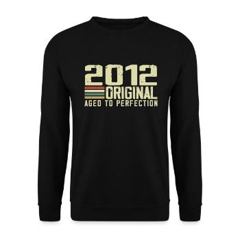 Born in 2012 - Vintage 2012 - 12th Anniversary Retro - Unisex Sweatshirt - black - Front - Alina (178cm) & Michal (187cm)
