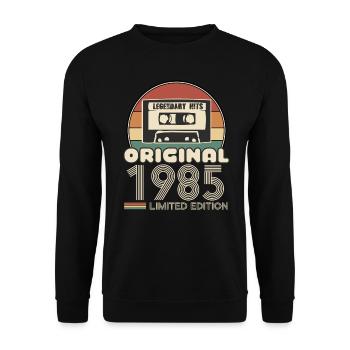 1985 - Unisex Pullover - Schwarz - Vorne - Alina (178cm) & Michal (187cm)