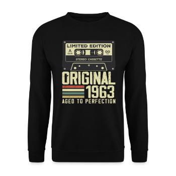 61st Retro Style Anniversary Gift 1963 - Unisex Sweatshirt - black - Front - Alina (178cm) & Michal (187cm)