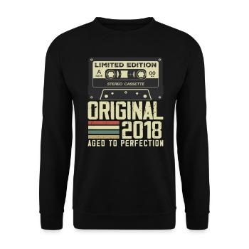 6th Retro Style Anniversary Gift 2018 - Unisex Sweatshirt - black - Front - Alina (178cm) & Michal (187cm)