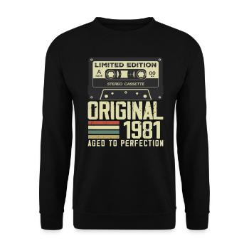 43rd Retro Style Anniversary Gift 1981 - Unisex Sweatshirt - black - Front - Alina (178cm) & Michal (187cm)