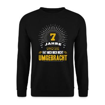 7 Hochzeitstag Mann 7 Jahre Ehe Kupferhochzeit - Unisex Pullover - Schwarz - Vorne - Alina (178cm) & Michal (187cm)