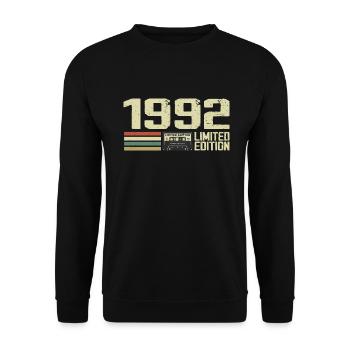 Né en 1992 - Vintage 1992 - 32e Anniversaire Rétro - Sweat-shirt Unisexe - noir - Devant - Alina (178cm) & Michal (187cm)