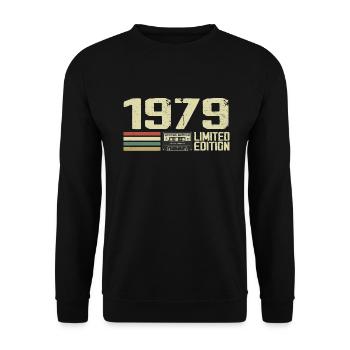Born in 1979 - Vintage 1979 - 45th Anniversary Retro - Unisex Sweatshirt - black - Front - Alina (178cm) & Michal (187cm)