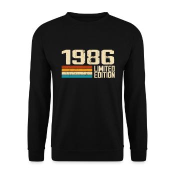 Born in 1986 - Vintage 1986 Retro Birthday - Unisex Sweatshirt - black - Front - Alina (178cm) & Michal (187cm)