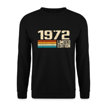 Jahrgang 1972 - Jahrgang 1972 Retro Geburtstag - Unisex Pullover - Schwarz - Vorne - Alina (178cm) & Michal (187cm)