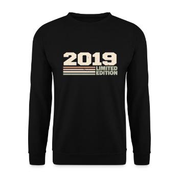 2019 Anniversary Gift 2019 Limited Edition 2019 - Unisex Sweatshirt - black - Front - Alina (178cm) & Michal (187cm)