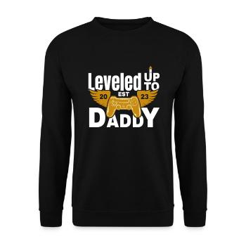 Leveled Up To Daddy 2023 - Unisex Sweatshirt - black - Front - Alina (178cm) & Michal (187cm)