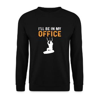 Ich Werde In Meinem Büro Sein. Kitesurfen - Unisex Pullover - Schwarz - Vorne - Alina (178cm) & Michal (187cm)