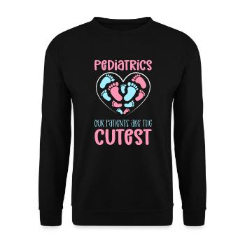 Pädiatrie - Unsere Patienten Sind Die Süßesten. - Unisex Pullover - Schwarz - Vorne - Alina (178cm) & Michal (187cm)