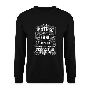 Vintage 1961 62nd Birthday Gift Men 62 Years Old - Unisex Sweatshirt - black - Front - Alina (178cm) & Michal (187cm)