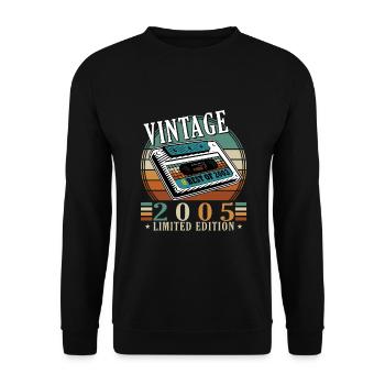 18. Geburtstag Jahrgang 2005 Vintage 2005 - Unisex Pullover - Schwarz - Vorne - Alina (178cm) & Michal (187cm)