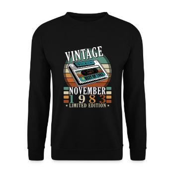 40. Geburtstag Jahrgang november 1983 Original 198 - Unisex Pullover - Schwarz - Vorne - Alina (178cm) & Michal (187cm)