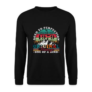 Built in 1979 Vintage Birthday Gift - Unisex Sweatshirt - black - Front - Alina (178cm) & Michal (187cm)