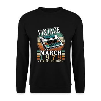 Mars 1979 cadeau d’anniversaire. Mars 1979. - Sweat-shirt Unisexe - noir - Devant - Alina (178cm) & Michal (187cm)