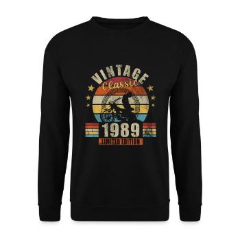 1989 Jahrgang Geburtstag Biker Motorrad Geschenk - Unisex Pullover - Schwarz - Vorne - Alina (178cm) & Michal (187cm)