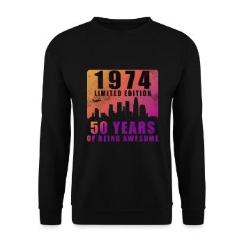 50. Geburtstag Jahrgang 1974 50 Jahre - Unisex Pullover - Schwarz - Vorne - Alina (178cm) & Michal (187cm)