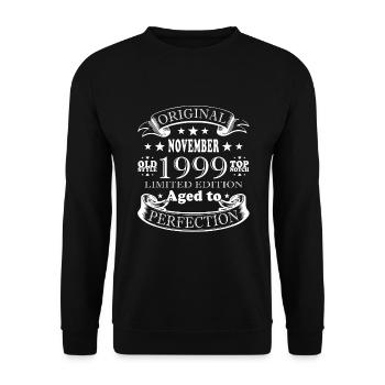 Vintage November 1999 Birthday November 1999 - Unisex Sweatshirt - black - Front - Alina (178cm) & Michal (187cm)